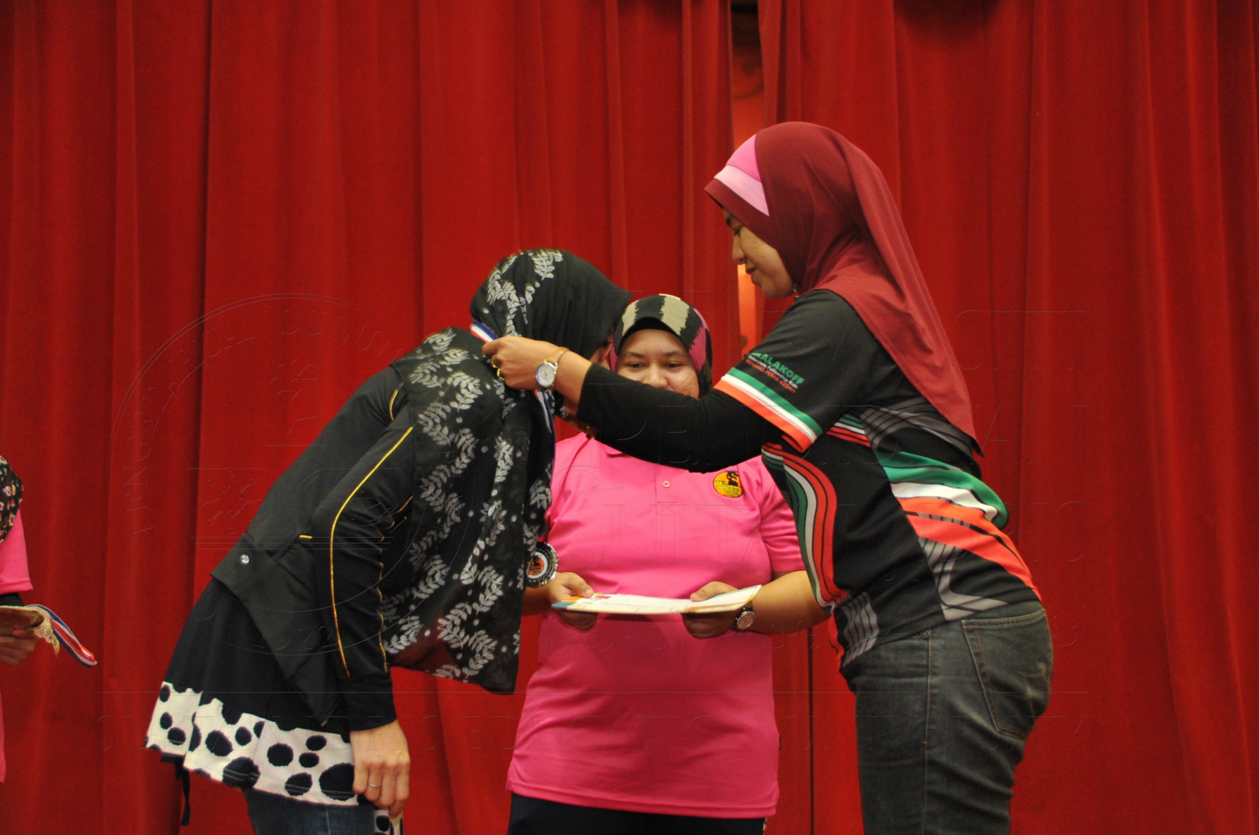 PRO15 158 CATUR HAS 9484